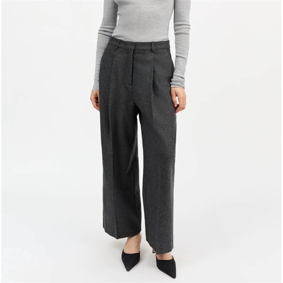 Skall Studio Bob Bukser, Dark Grey